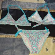 146/152re Decathlon bikini dupla felsőrésszel