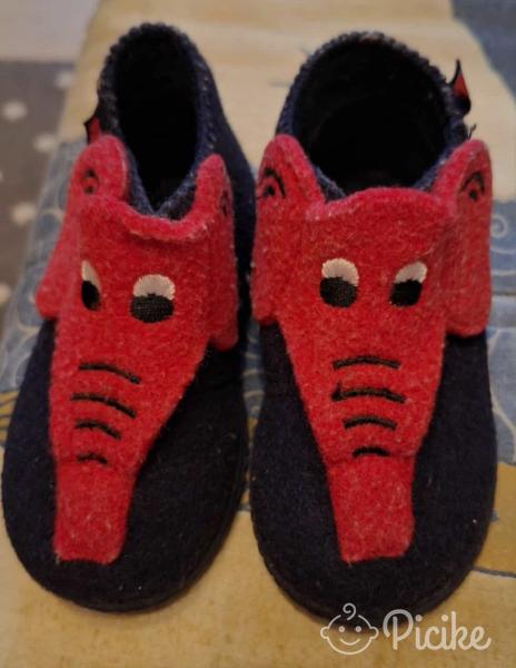 20as elefántos benti cipő