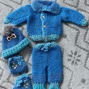 Kötött babaruha szett