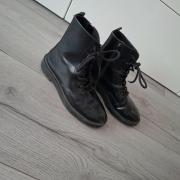 Bakancs 37