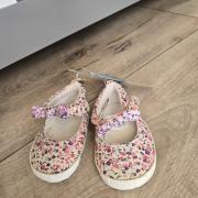 Tavaszi kocsicipő 19/20