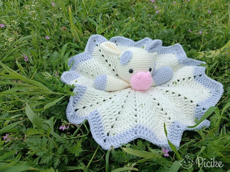 Horgolt bocis szundikendő