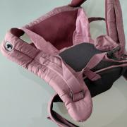 Hot Mom Air Seat csatos babahordozó rózsaszín
